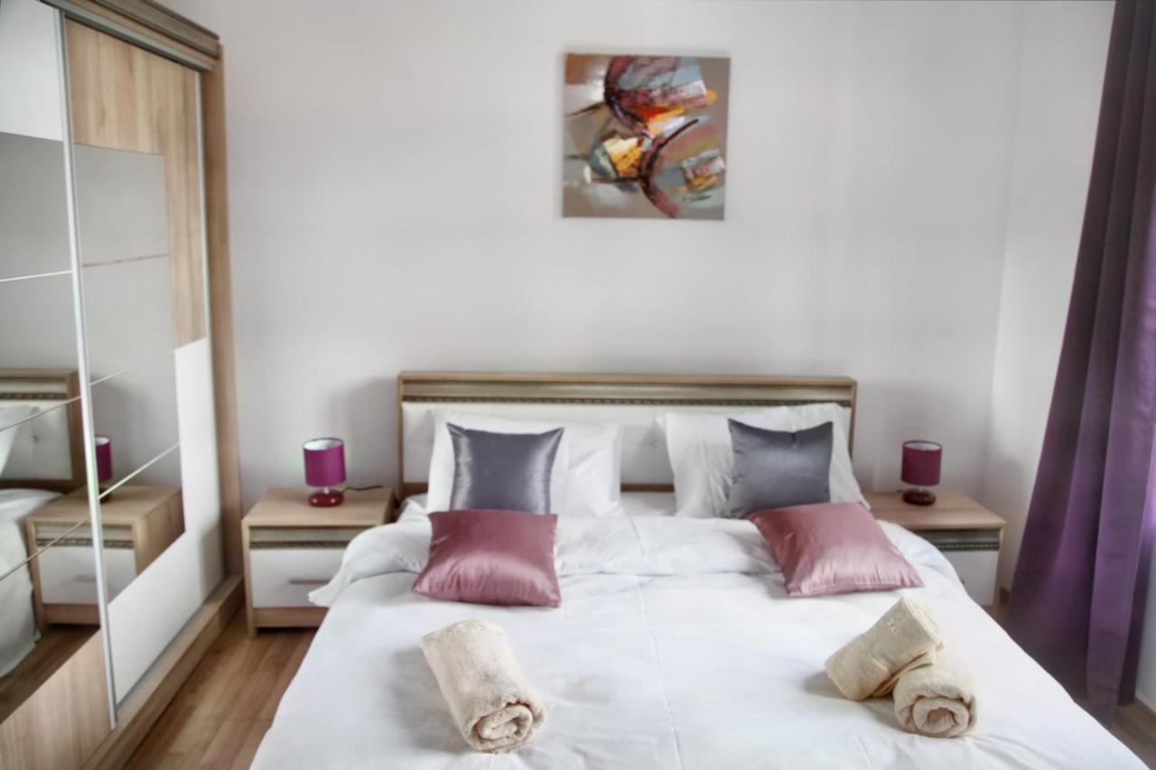 Luxury Downtown Apartment Cluj-Napoca Exterior foto